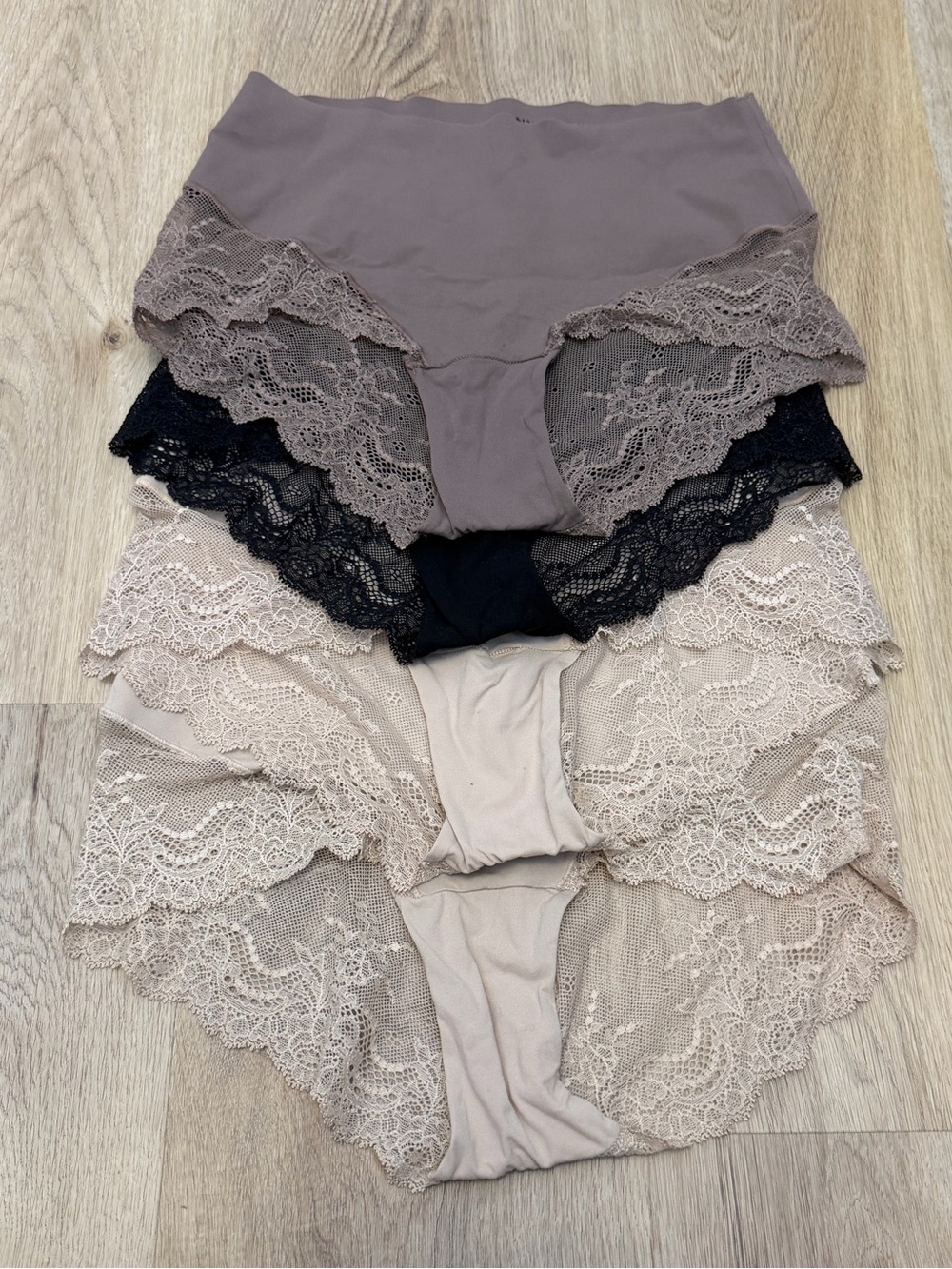 SPANX Undie-tectable Lace Hi-Hipster Bundle